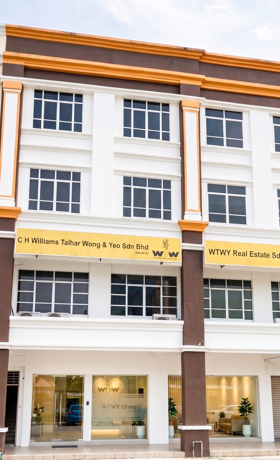 Real Estate Agency